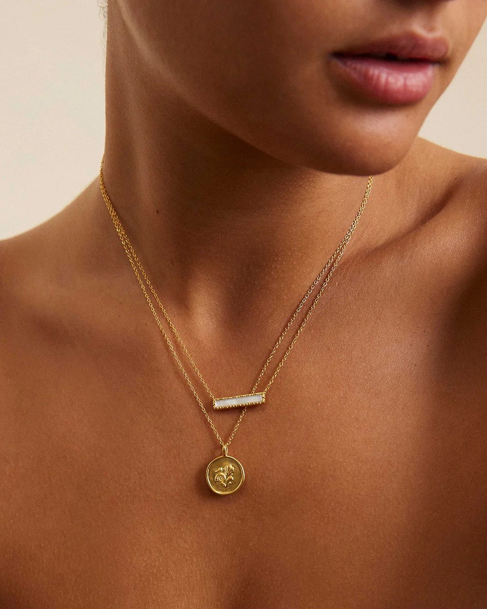 Kirstin Ash Necklaces Yellow Gold Pearla Bar Necklace